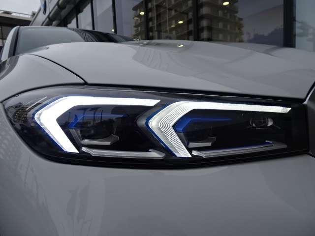 ＢＭＷ ３シリーズ ３２０ｉ　Ｍスポーツ R6年 (近畿) 99