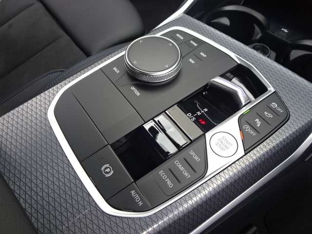 ＢＭＷ ３シリーズ ３２０ｉ　Ｍスポーツ R6年 (近畿) 99