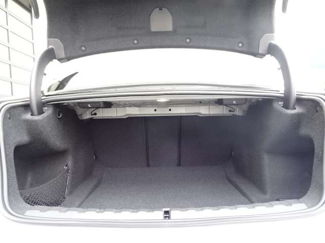 ＢＭＷ ３シリーズ ３２０ｉ　Ｍスポーツ R6年 (近畿) 99