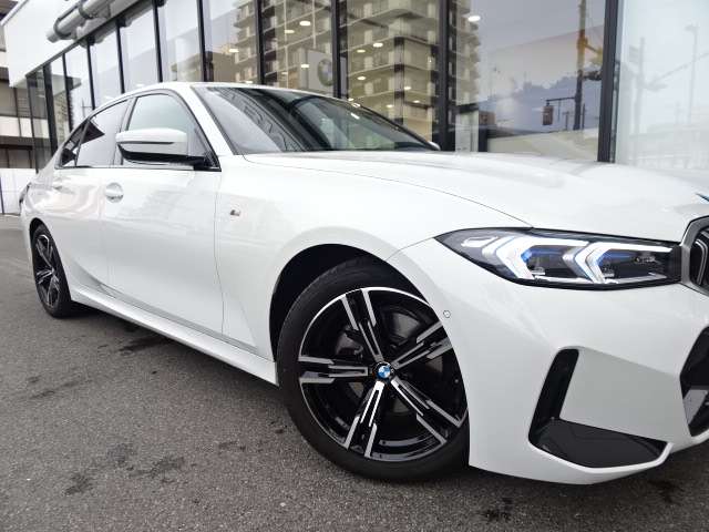 ＢＭＷ ３シリーズ ３２０ｉ　Ｍスポーツ R6年 (近畿) 99