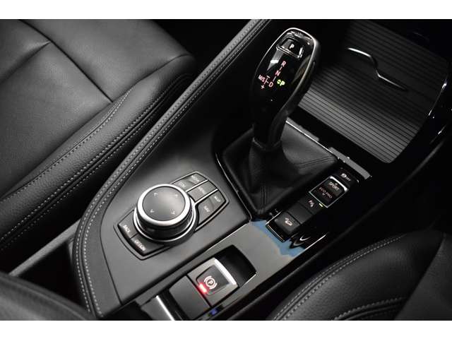 ＢＭＷ Ｘ１ Ｘドライブ １８Ｄ Ｘライン ４ＷＤ R1年 (関東) 99