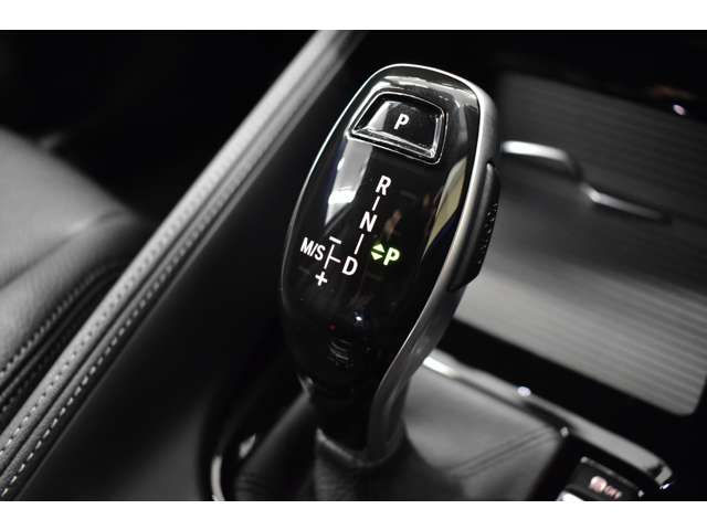 ＢＭＷ Ｘ１ Ｘドライブ １８Ｄ Ｘライン ４ＷＤ R1年 (関東) 99