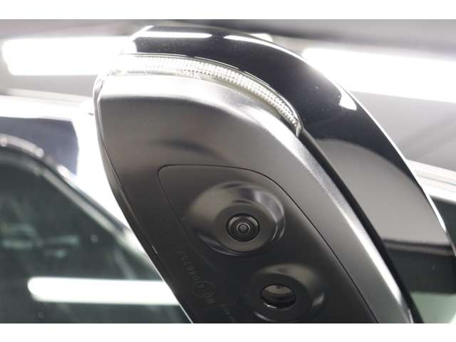 トヨタ アルファード　ハイブリッド ハイブリッド ２．５ Ｚ Ｅ－ＦＯＵＲ ４ＷＤ R6年 (東海) 99