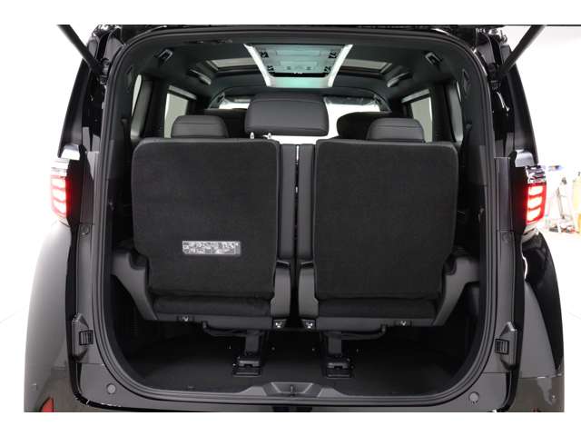 トヨタ アルファード　ハイブリッド ハイブリッド ２．５ Ｚ Ｅ－ＦＯＵＲ ４ＷＤ R6年 (東海) 99