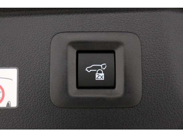 トヨタ アルファード　ハイブリッド ハイブリッド ２．５ Ｚ Ｅ－ＦＯＵＲ ４ＷＤ R6年 (東海) 99