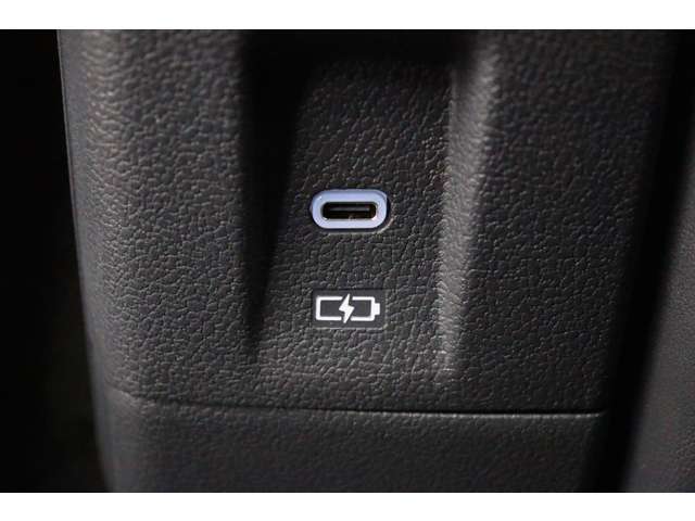 トヨタ アルファード　ハイブリッド ハイブリッド ２．５ Ｚ Ｅ－ＦＯＵＲ ４ＷＤ R6年 (東海) 99