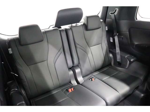 トヨタ アルファード　ハイブリッド ハイブリッド ２．５ Ｚ Ｅ－ＦＯＵＲ ４ＷＤ R6年 (東海) 99