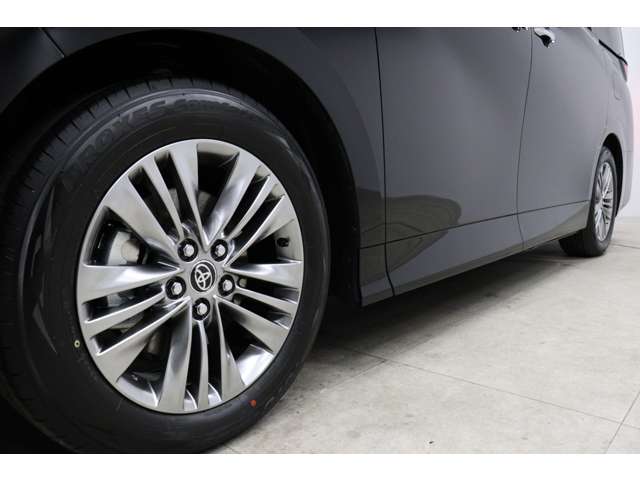 トヨタ アルファード　ハイブリッド ハイブリッド ２．５ Ｚ Ｅ－ＦＯＵＲ ４ＷＤ R6年 (東海) 99