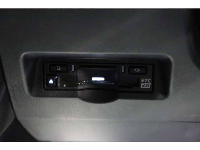 トヨタ アルファード　ハイブリッド ハイブリッド ２．５ Ｚ Ｅ－ＦＯＵＲ ４ＷＤ R6年 (東海) 99