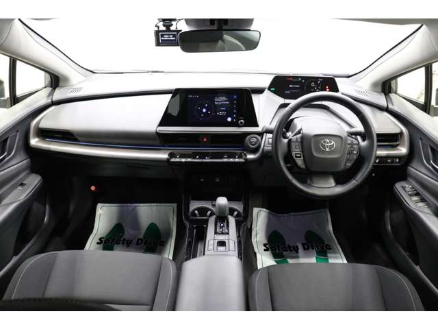 トヨタ プリウス １．８ Ｕ R5年 (東海) 99