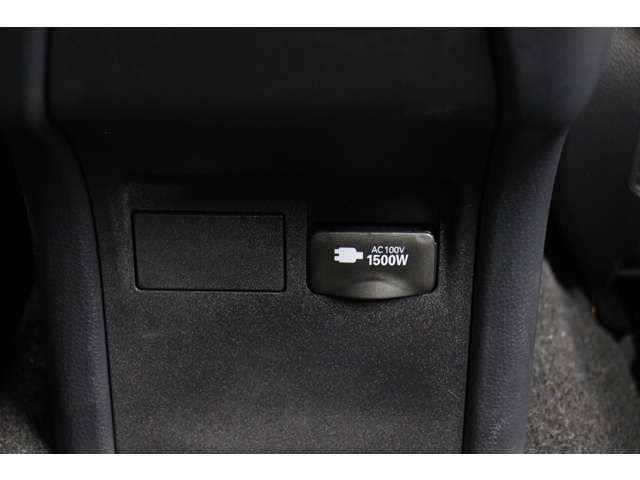 トヨタ プリウス １．８ Ｕ R5年 (東海) 99