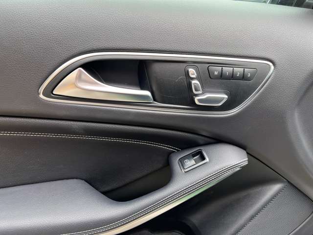 メルセデスベンツ ＧＬＡクラス ＧＬＡ２２０ ４マチック ４ＷＤ H30年 (東海) 99