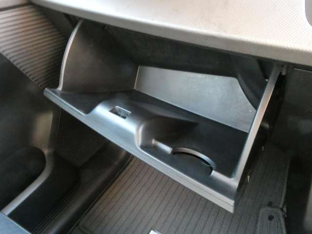 ホンダ フリード　ハイブリッド １．５ ジャストセレクション H24年 (関東) 99