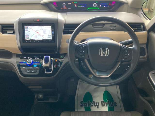 ホンダ フリード　ハイブリッド １．５ ハイブリッド Ｇ ホンダセンシング ４ＷＤ R1年 (北海道) 99