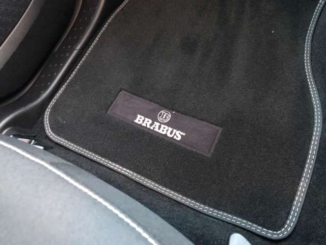 スマート フォーツークーペ ブラックシルバーＥＤ R1年 (東北) 99