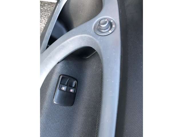 スマート フォーツークーペ ブラックシルバーＥＤ R1年 (東北) 99