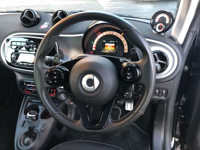 スマート フォーツークーペ ブラックシルバーＥＤ R1年 (東北) 99