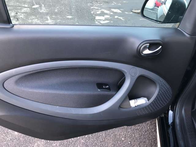 スマート フォーツークーペ ブラックシルバーＥＤ R1年 (東北) 99