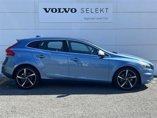 ボルボ Ｖ４０ Ｄ４ Ｒデザイン ディーゼルターボ H28年 (東北) 99