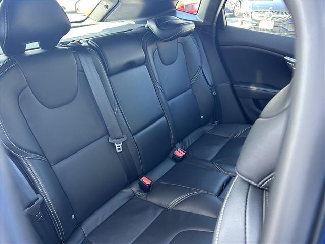 ボルボ Ｖ４０ Ｄ４ Ｒデザイン ディーゼルターボ H28年 (東北) 99