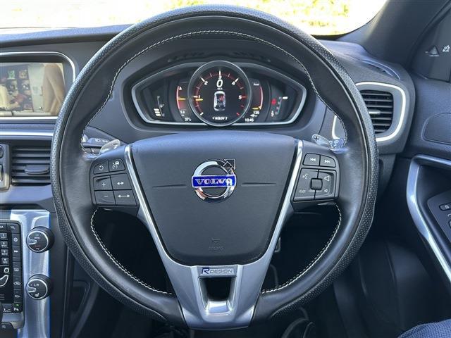 ボルボ Ｖ４０ Ｄ４ Ｒデザイン ディーゼルターボ H28年 (東北) 99