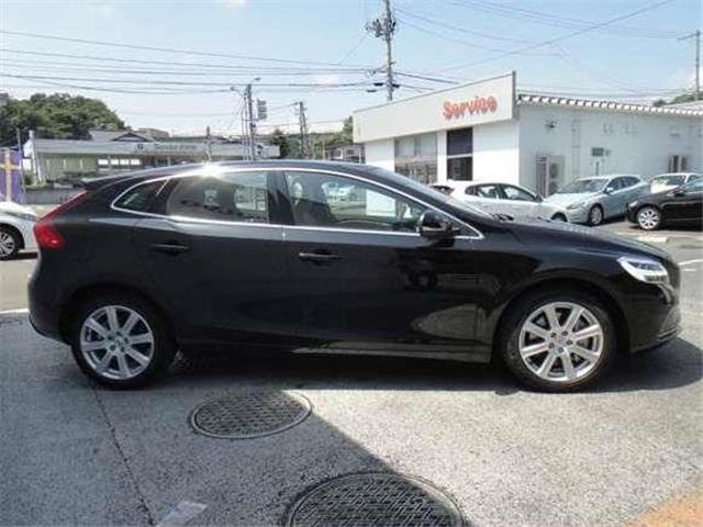 ボルボ Ｖ４０ Ｔ３　クラシックエディション R1年 (東北) 99