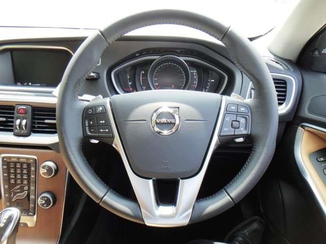 ボルボ Ｖ４０ Ｔ３　クラシックエディション R1年 (東北) 99