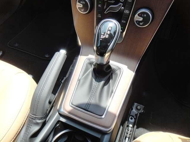 ボルボ Ｖ４０ Ｔ３　クラシックエディション R1年 (東北) 99