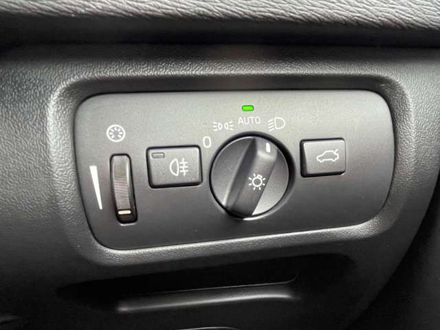 ボルボ Ｖ４０ Ｔ３　クラシックエディション R1年 (東北) 99