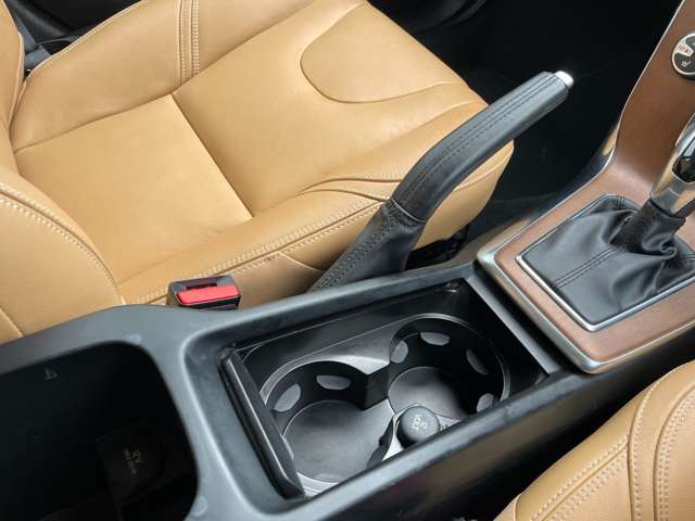 ボルボ Ｖ４０ Ｔ３　クラシックエディション R1年 (東北) 99