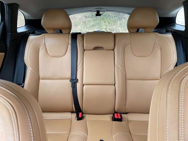 ボルボ Ｖ４０ Ｔ３　クラシックエディション R1年 (東北) 99