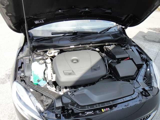 ボルボ Ｖ４０ Ｔ３　クラシックエディション R1年 (東北) 99