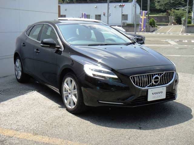 ボルボ Ｖ４０ Ｔ３　クラシックエディション R1年 (東北) 99