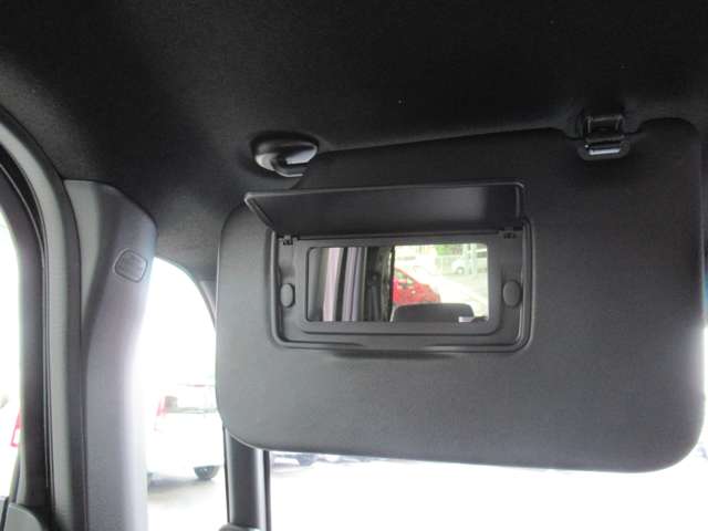 ホンダ Ｎ　ＢＯＸ カスタム ６６０ Ｌ R5年 (東北) 99