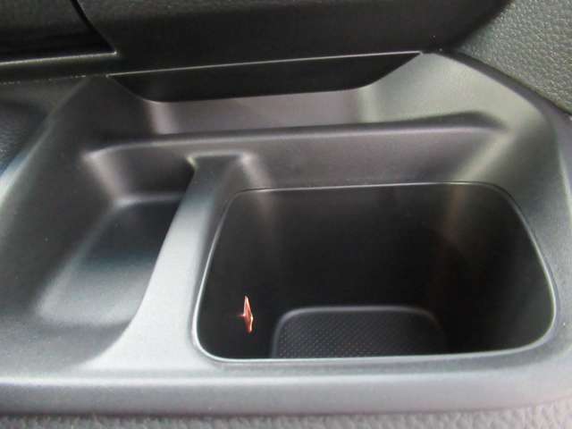 ホンダ Ｎ　ＢＯＸ カスタム ６６０ Ｌ R5年 (東北) 99