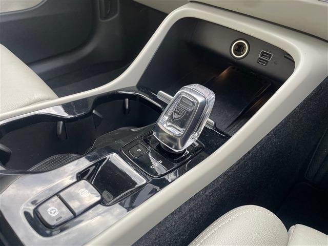 ボルボ ＸＣ４０ Ｔ４ ＡＷＤ インスクリプション ４ＷＤ H30年 (東北) 99