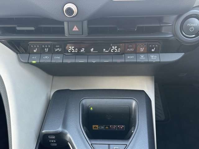 トヨタ クラウン　クロスオーバー　ハイブリッド ２．５ Ｇ アドバンスト レザー パッケージ Ｅ－ＦＯＵＲ ４ＷＤ R5年 (東海) 99