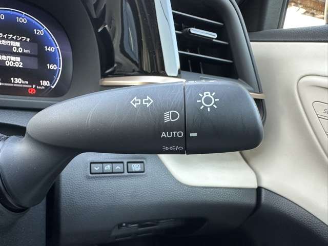 トヨタ クラウン　クロスオーバー　ハイブリッド ２．５ Ｇ アドバンスト レザー パッケージ Ｅ－ＦＯＵＲ ４ＷＤ R5年 (東海) 99