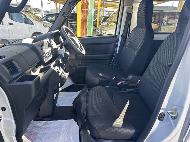 ダイハツ ハイゼットカーゴ ６６０ デラックス R5年 (東海) 99