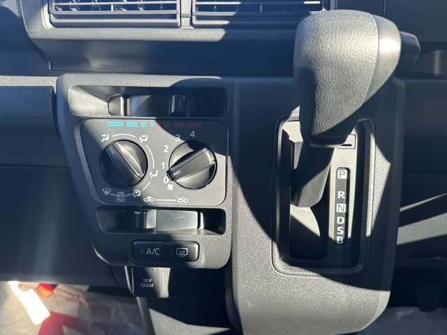 ダイハツ ハイゼットカーゴ ６６０ デラックス R5年 (東海) 99