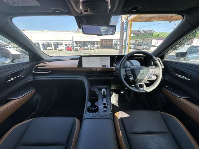 トヨタ クラウン　クロスオーバー　ハイブリッド ２．４ ＲＳ アドバンスト Ｅ－ＦＯＵＲ ＡＤＶＡＮＣＥＤ ４ＷＤ R4年 (東海) 99