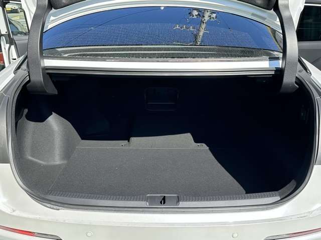 トヨタ クラウン　クロスオーバー　ハイブリッド ２．４ ＲＳ アドバンスト Ｅ－ＦＯＵＲ ＡＤＶＡＮＣＥＤ ４ＷＤ R4年 (東海) 99