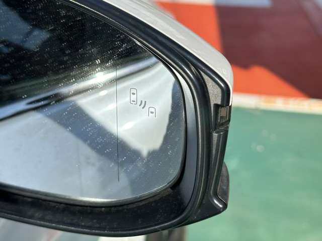 トヨタ クラウン　クロスオーバー　ハイブリッド ２．４ ＲＳ アドバンスト Ｅ－ＦＯＵＲ ＡＤＶＡＮＣＥＤ ４ＷＤ R4年 (東海) 99