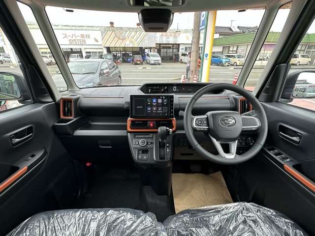 ダイハツ タント ６６０ ファンクロスターボ R6年 (東海) 99