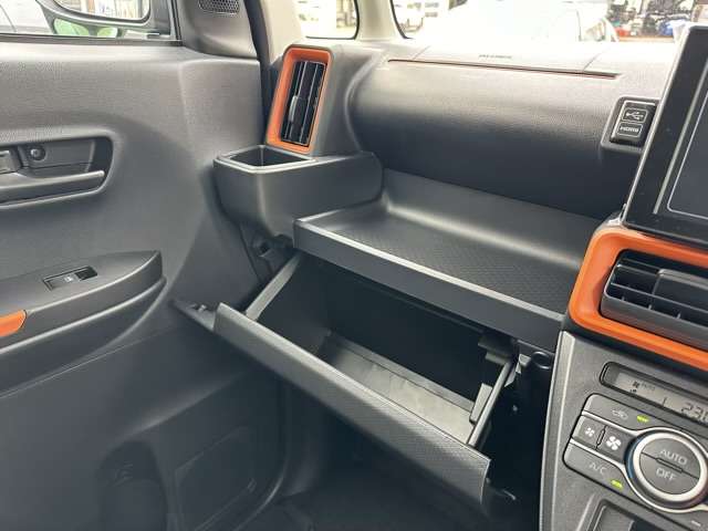 ダイハツ タント ６６０ ファンクロスターボ R6年 (東海) 99