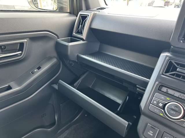 ダイハツ タフト ６６０ Ｇ ダーククロム ベンチャー R6年 (東海) 99