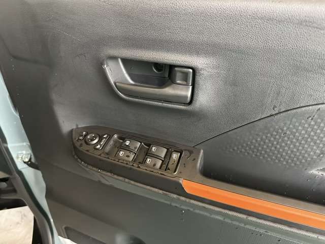 ダイハツ タント ６６０ ファンクロスターボ R6年 (東海) 99