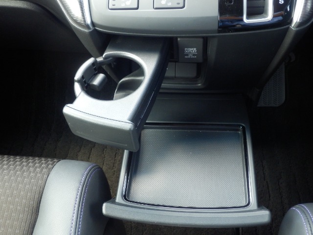 ホンダ ステップワゴン １．５ スパーダ クールスピリット ホンダ センシング R2年 (東海) 99