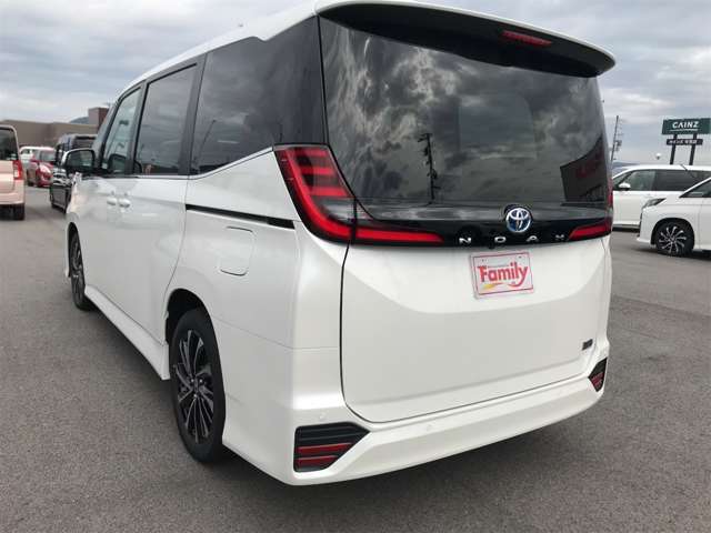 トヨタ ノア １．８ ハイブリッド Ｓ－Ｚ R6年 (東海) 99