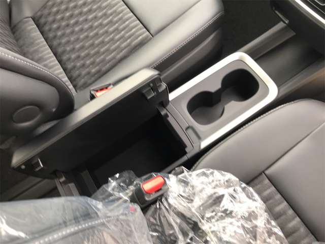 トヨタ ノア １．８ ハイブリッド Ｓ－Ｚ R6年 (東海) 99